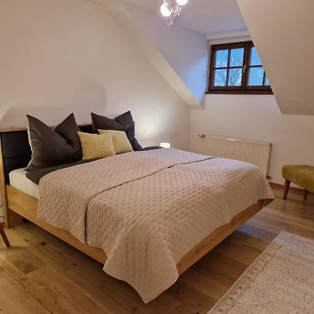 Im Schlosshof Apartamento Mondsee